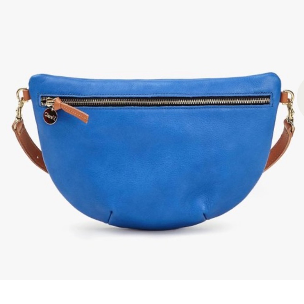 Claire V. Blue Grande Fanny